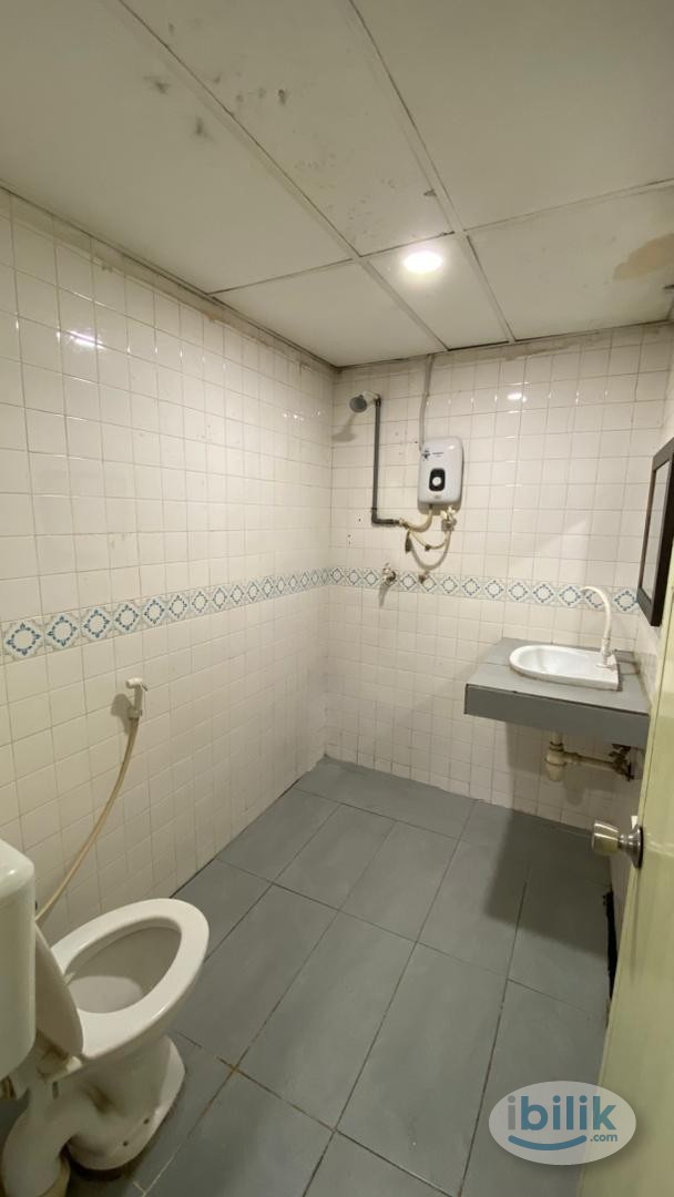 Image 2 of 🏨 Room Rental at IStay Hotel (Near Taman Pelangi, 7 mins to CIQ) - Room rental in 