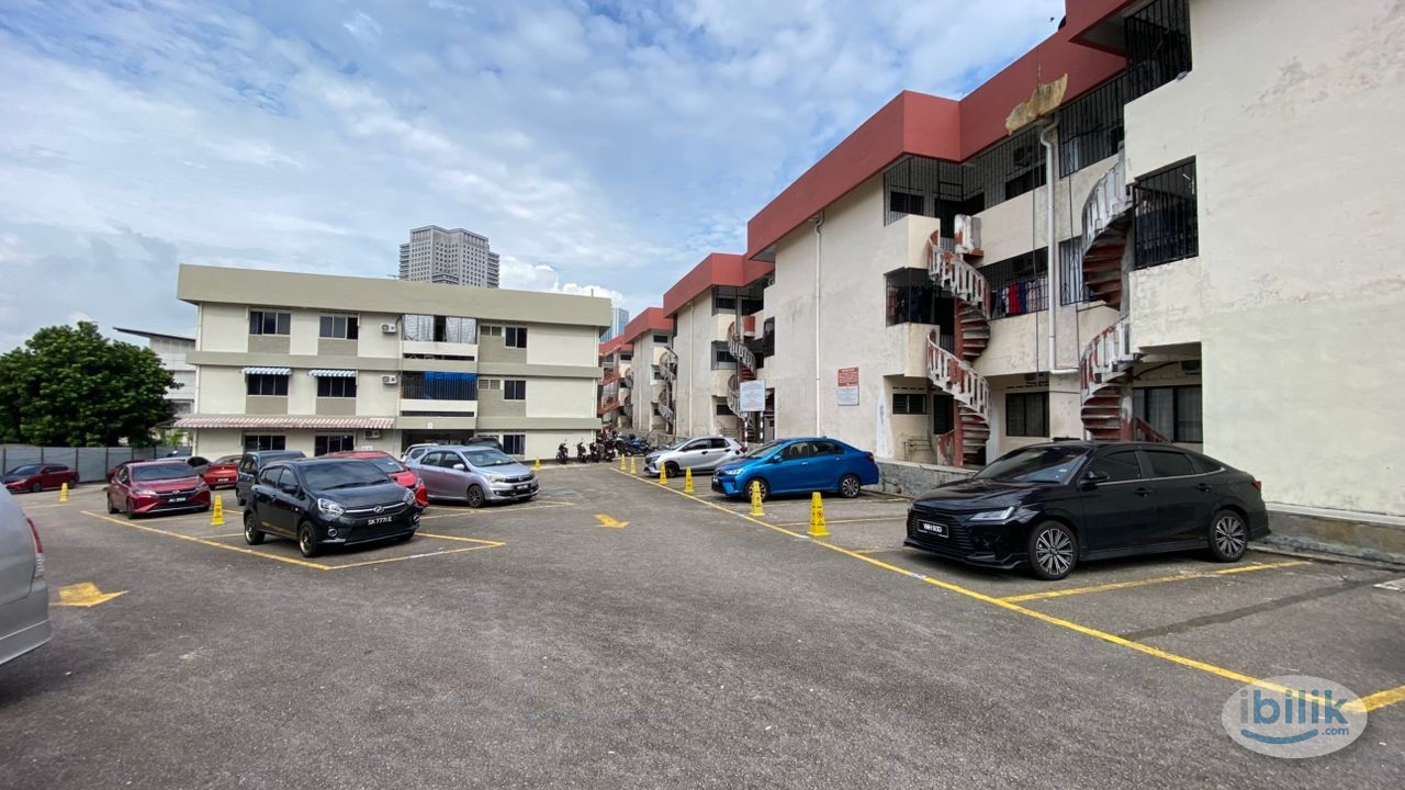 Image 5 of 🏨Room Rental at Jim Quee Residence ( 10 minutes walk to CIQ ) - Room rental in 