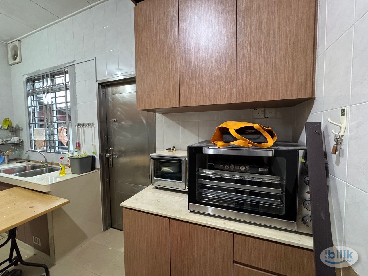 Image 4 of Medium Room at Taman Pelangi, Johor Bahru - Room rental in 
