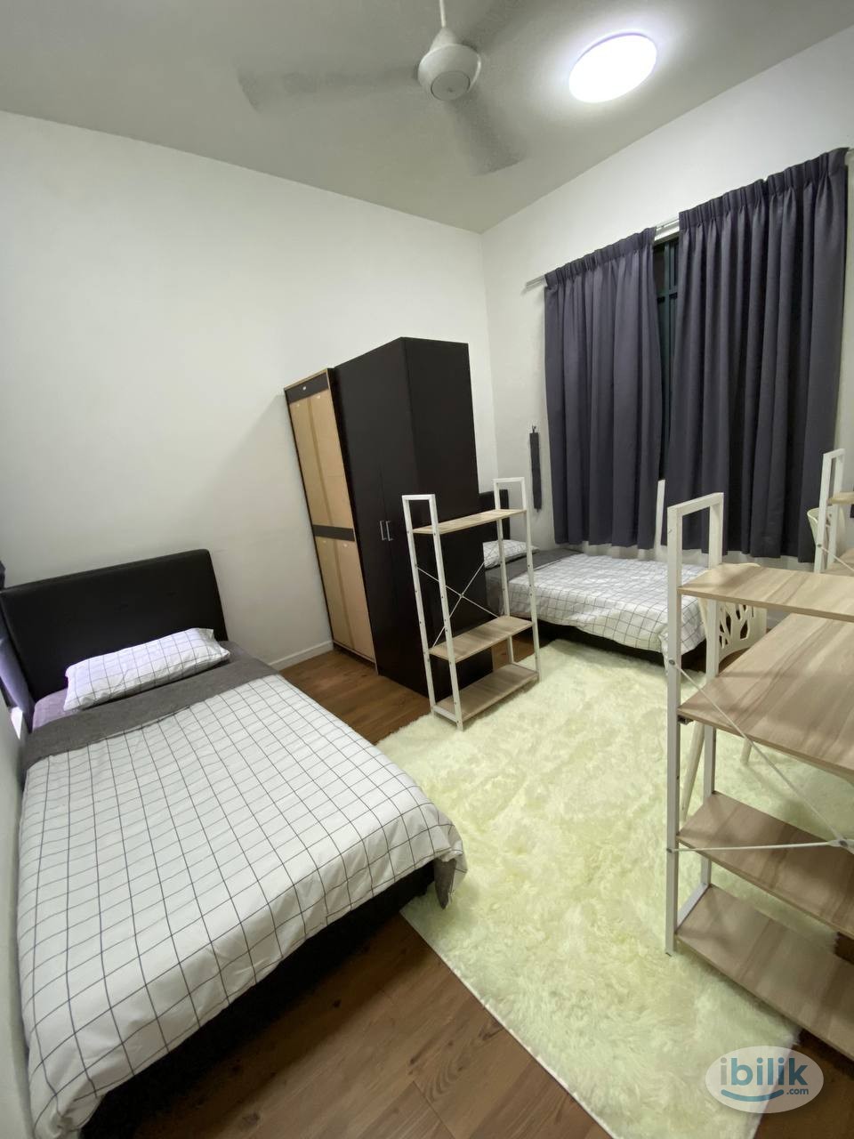 Image 1 of Comfy Middle Shared Room for Friends or Couple 🤩 for RENT @ Paramount Utropolis Glenmarie, Shah Alam - Room rental in 
