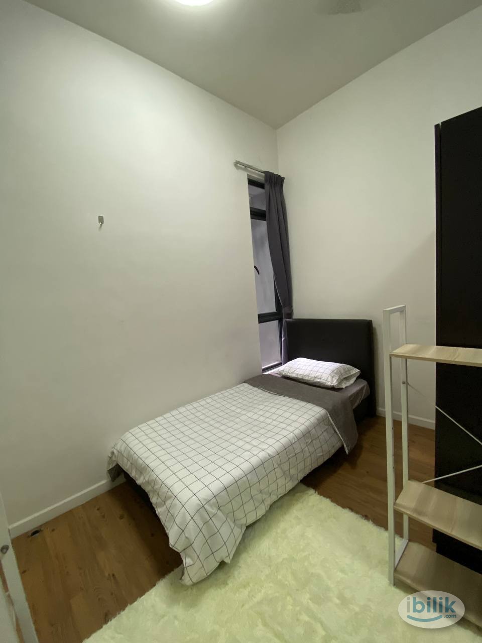 Image 2 of Comfy Middle Shared Room for Friends or Couple 🤩 for RENT @ Paramount Utropolis Glenmarie, Shah Alam - Room rental in 