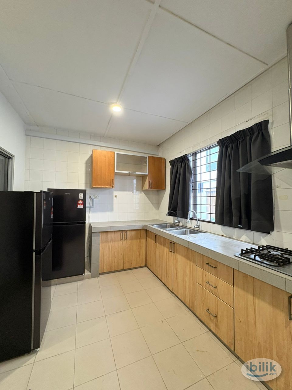 Image 5 of Beauty FEMALE Unit Only 🤍 Free WiFi 🌅 Security Guarded Place - Room rental in 