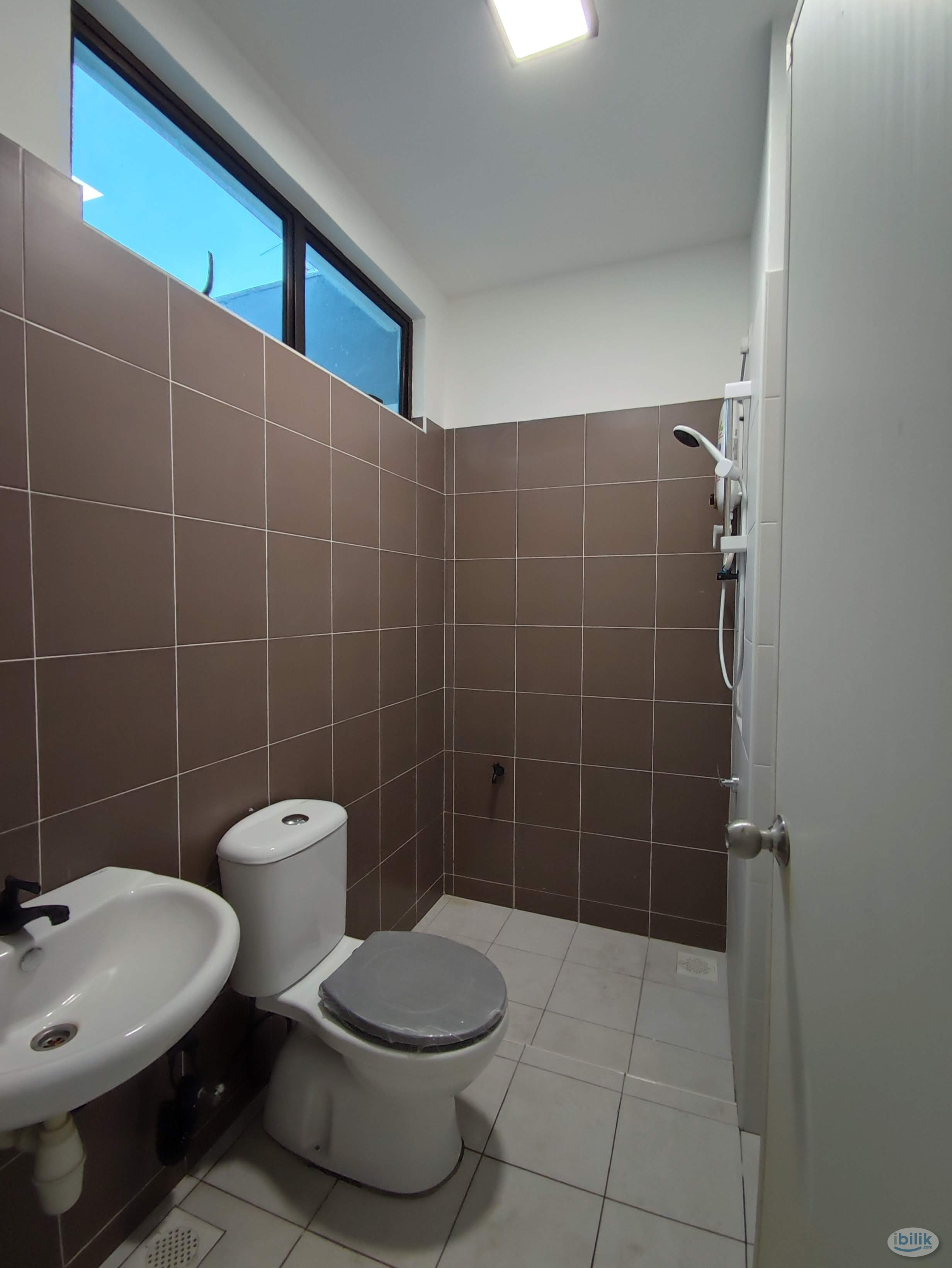 Image 2 of Furnish AC room at Bandar Dato Onn, Tebrau - Room rental in 