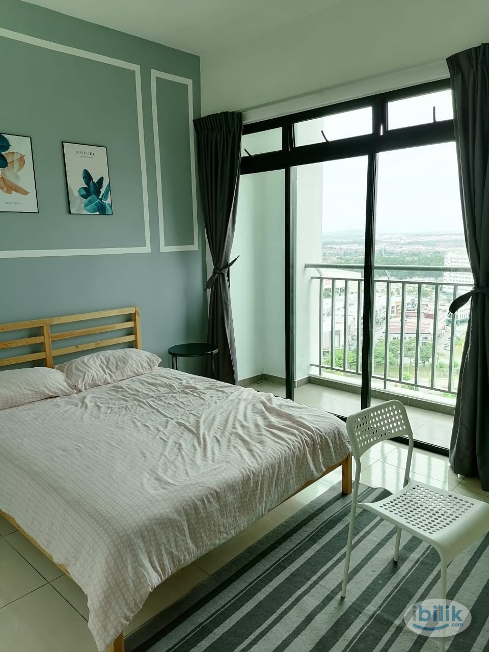 Image 1 of Female Room at Sky Breeze Apartment @ Bukit Indah - Room rental in 