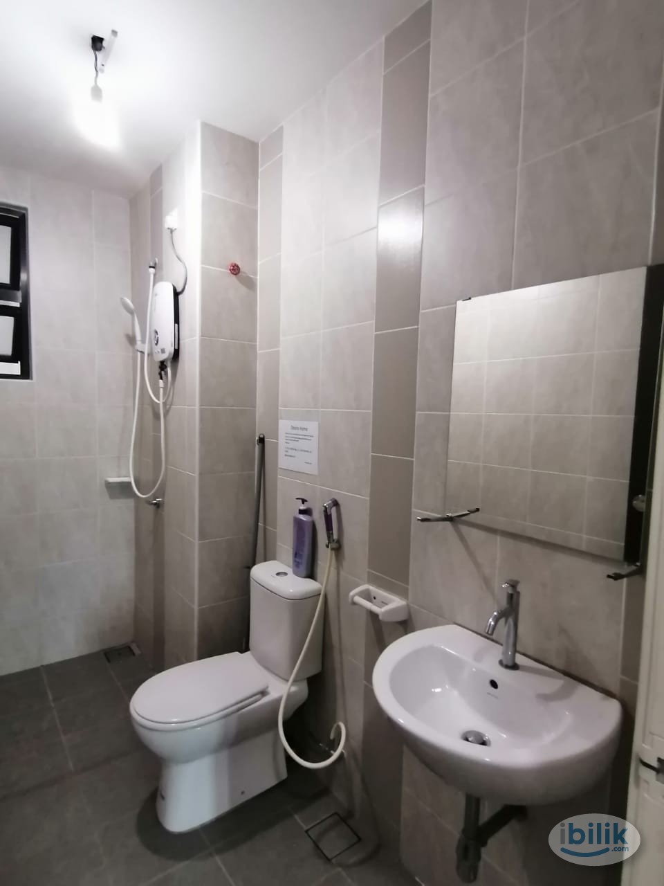 Image 2 of Female Room at Sky Breeze Apartment @ Bukit Indah - Room rental in 