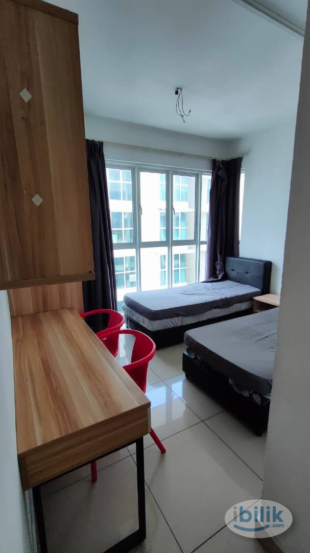 Image 1 of Master Room at Pacific Place, Ara Damansara - Room rental in 