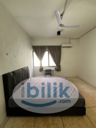 Room Rental in Malaysia - ‼️HEY YOU‼️STOP‼️THIS ROOM SPECIAL FOR YOU🌈 SPACIOUS AND WALKING DISTANCE TO CIQ 📍