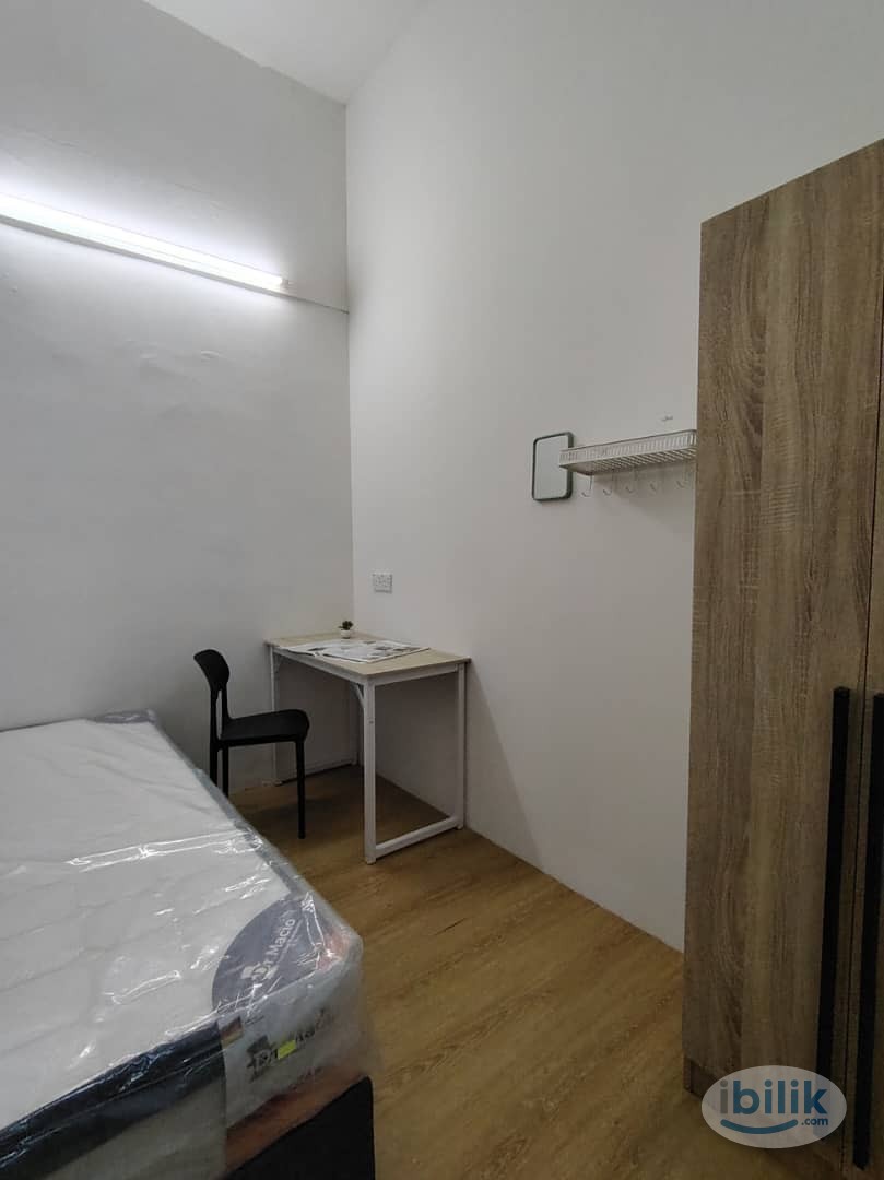 Image 1 of UTAR Sungai Long Single Room Cheras Bandar Sungai Long Female Unit Male Unit Student Hostel Share bathroom - Room rental in 