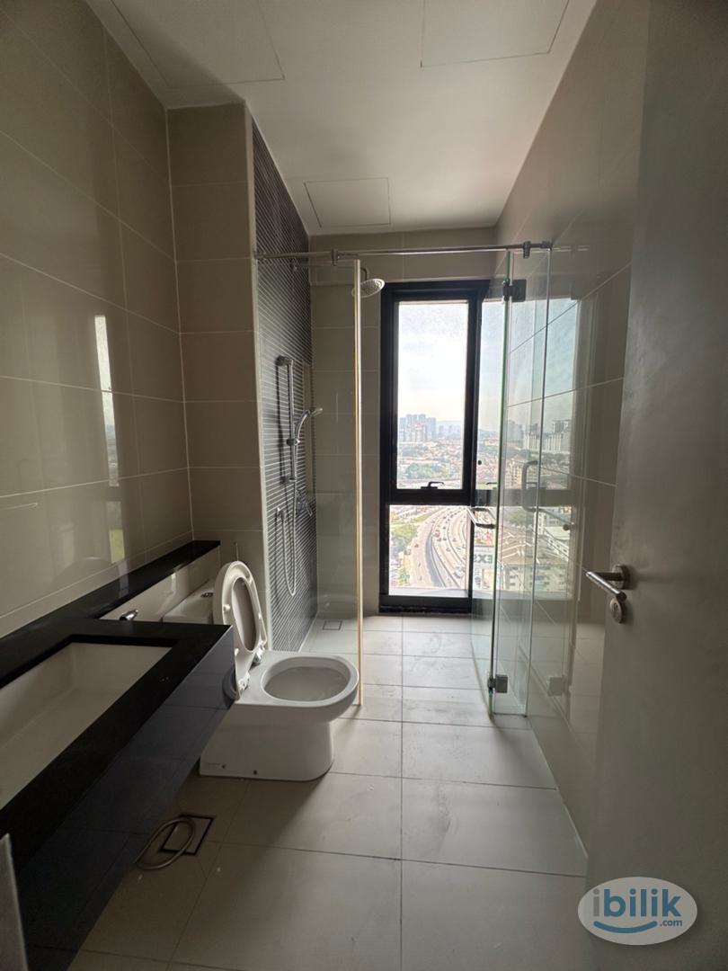 Image 3 of AlLL NEW!!! Middle Room with Living Area at The Paradigm, Kelana Jaya - Room rental in 