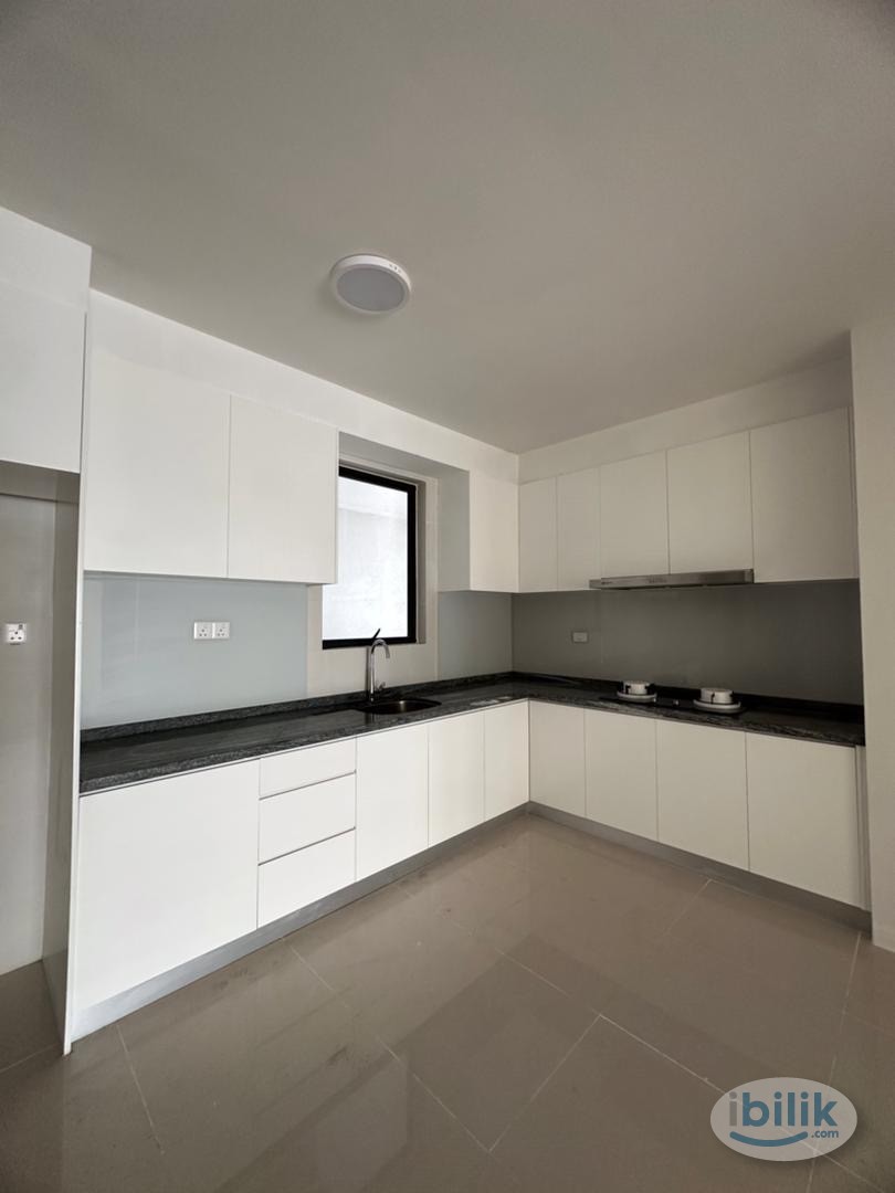 Image 5 of AlLL NEW!!! Middle Room with Living Area at The Paradigm, Kelana Jaya - Room rental in 