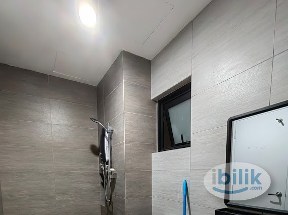 Image 5 of Suite at TwentyFive.7 Amber Residence, Teluk Panglima Garang - Room rental in 