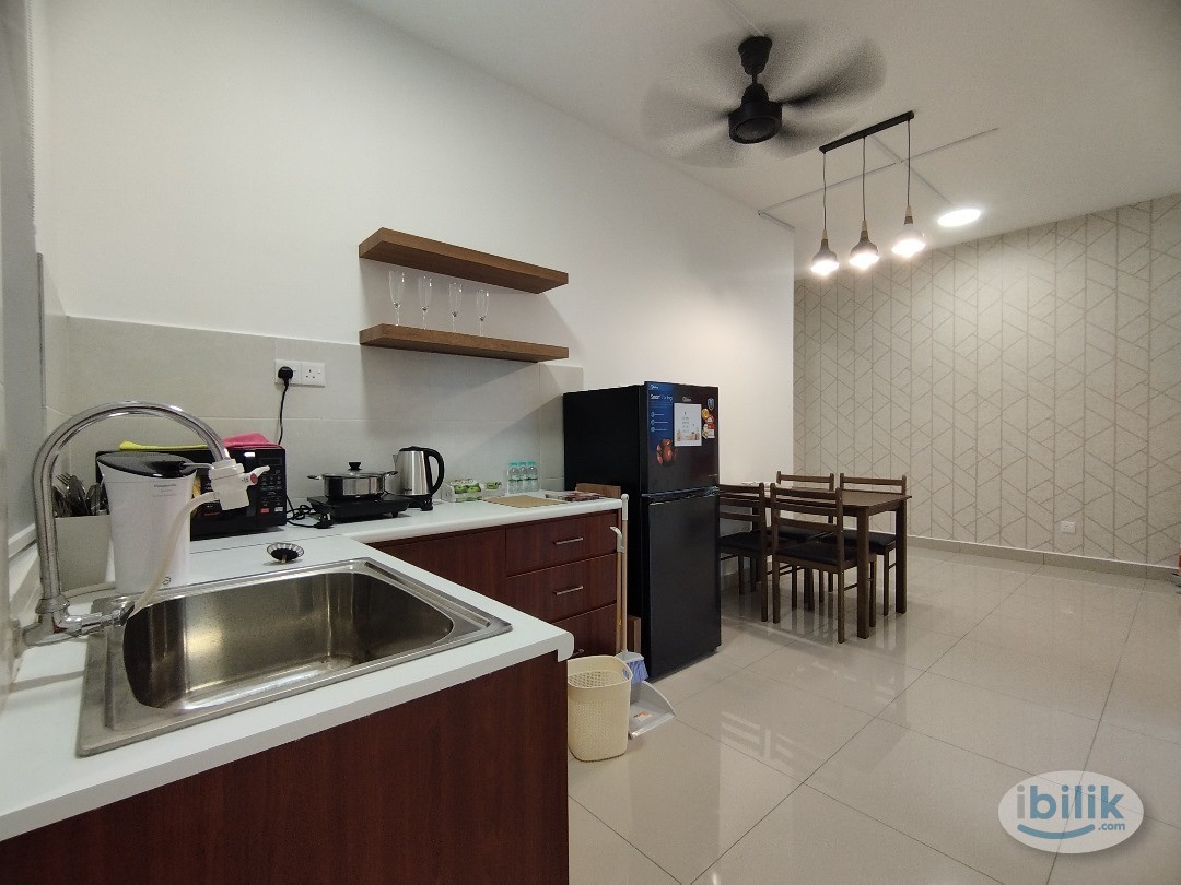 Image 4 of Middle room - Room rental in 