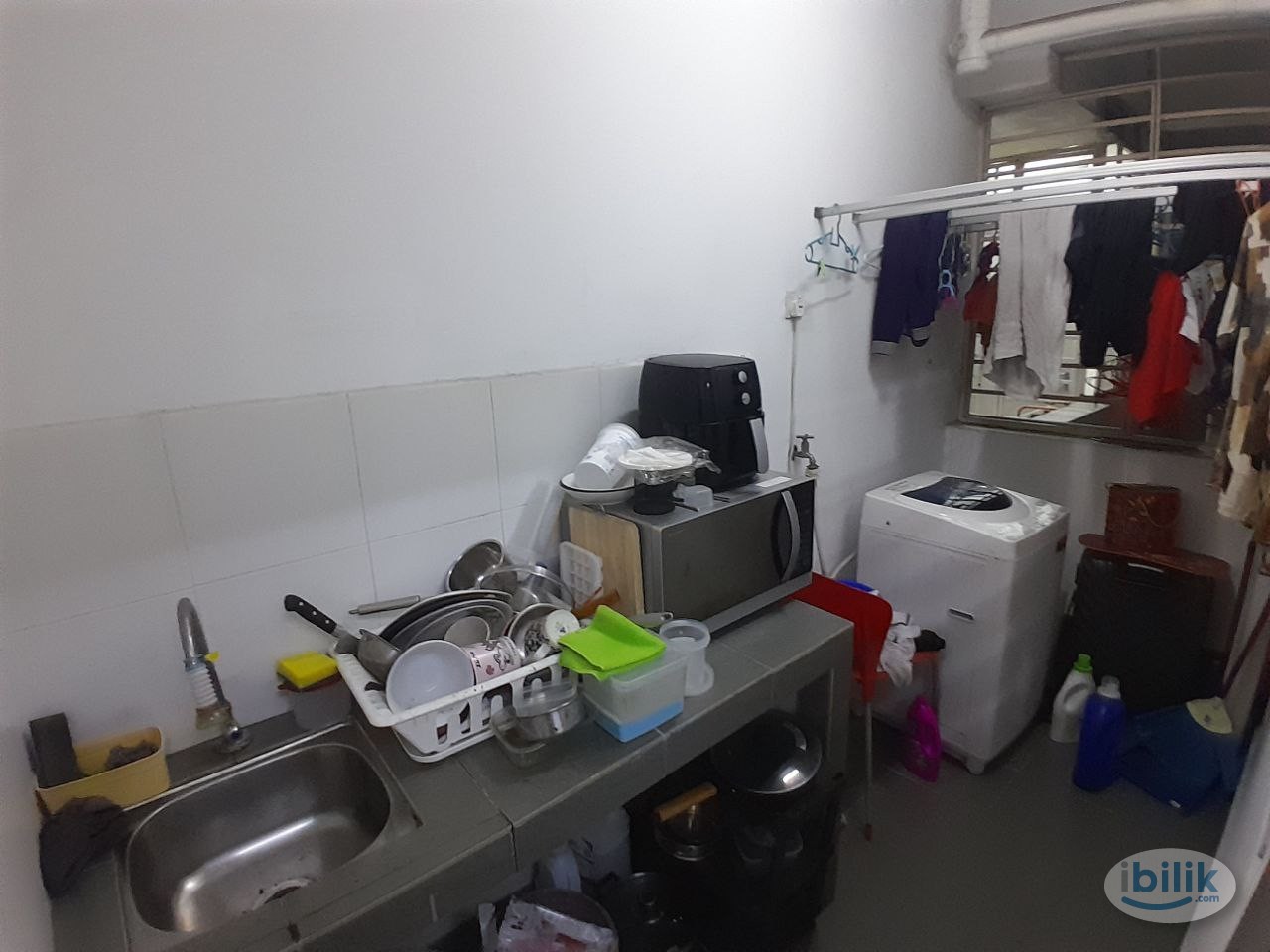 Image 2 of [Casa Residenza] Medium Room with Aircond Rent Near MRT, SEGi University, Emporis, Thomson Hospital - Room rental in 