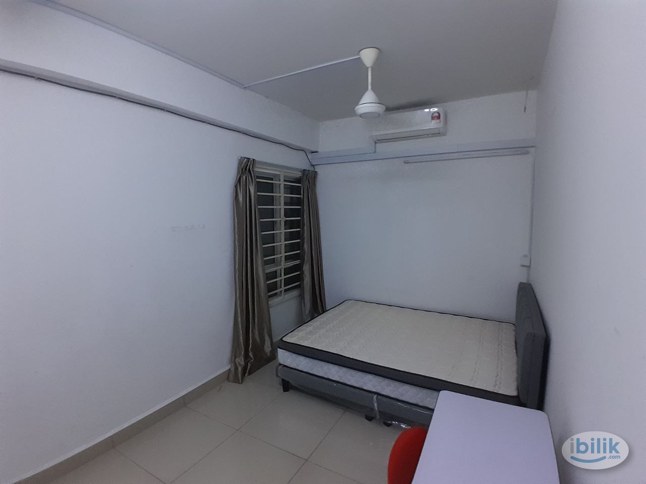 Image 4 of [Casa Residenza] Medium Room with Aircond Rent Near MRT, SEGi University, Emporis, Thomson Hospital - Room rental in 