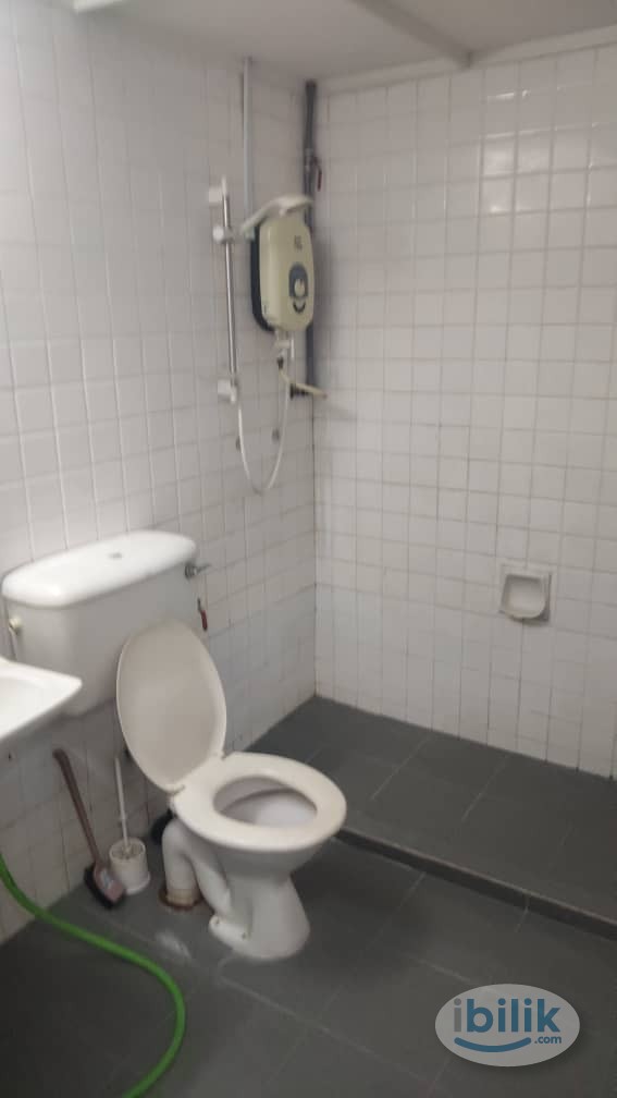 Image 3 of Master Room at Taman Seputeh, KL City Centre - Room rental in 