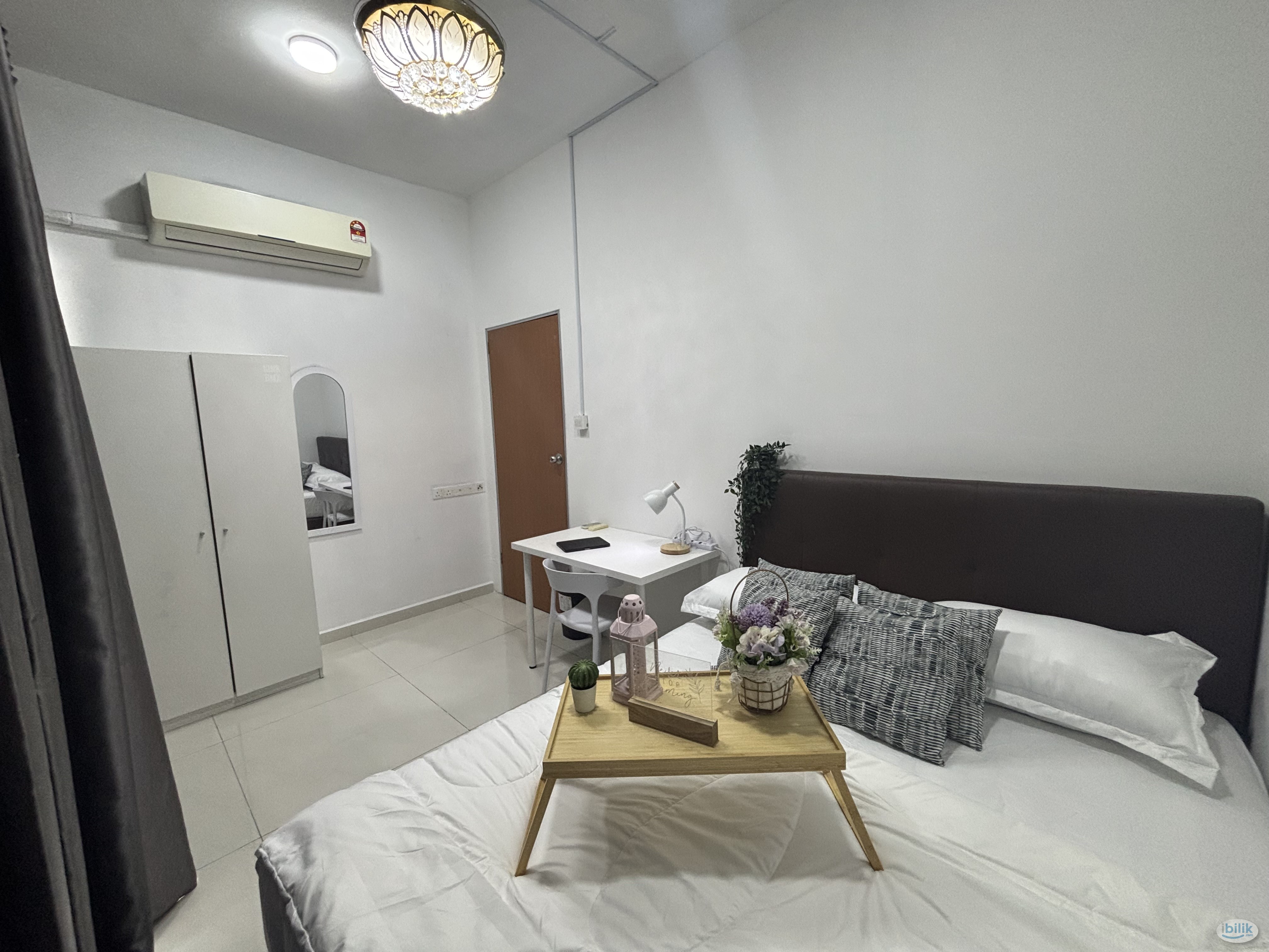 Image 1 of Balcony Room With Very Nice Seaview High Floor - Room rental in 