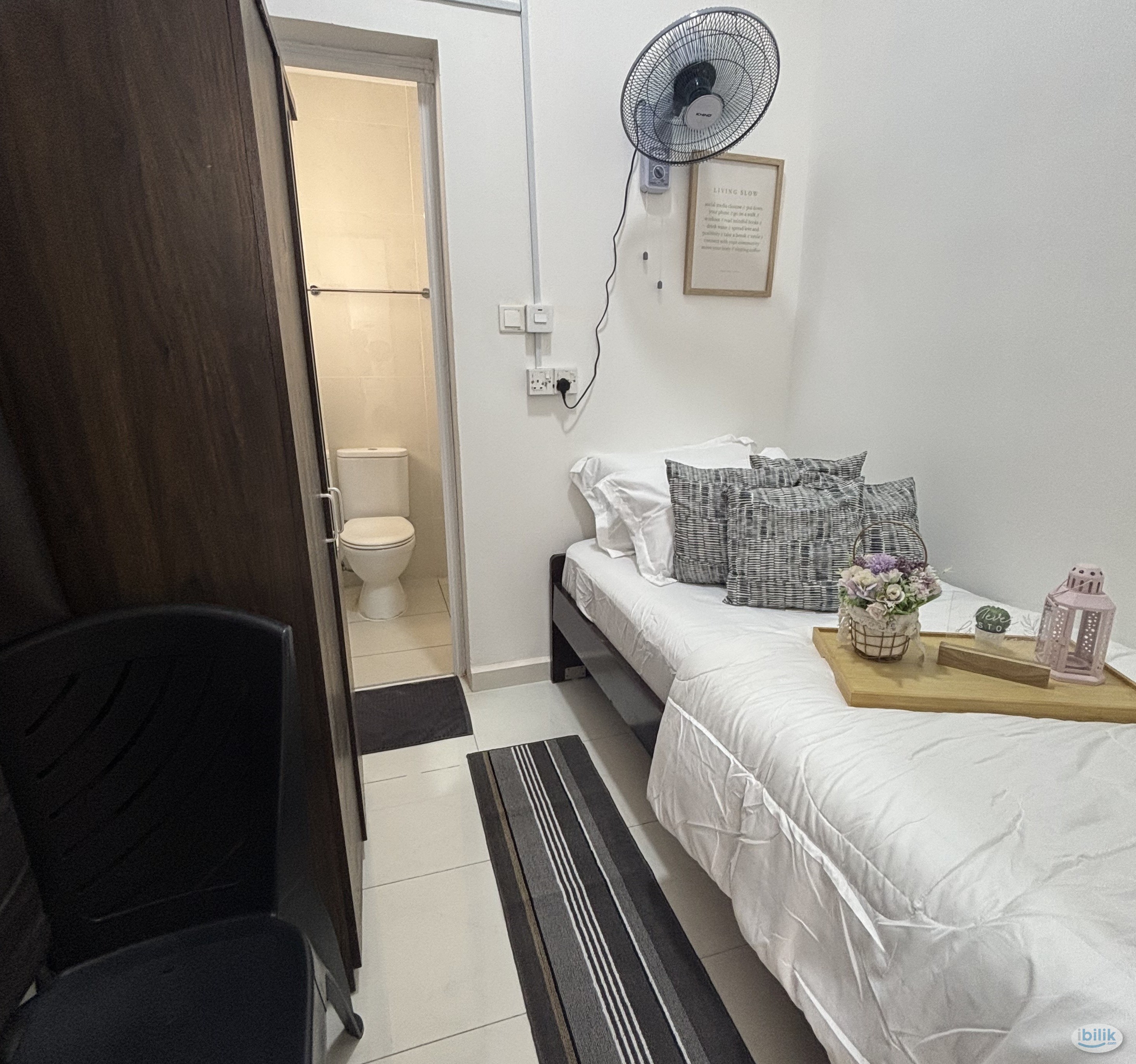 Image 4 of Private Single Room with Private Bathroom - Room rental in 