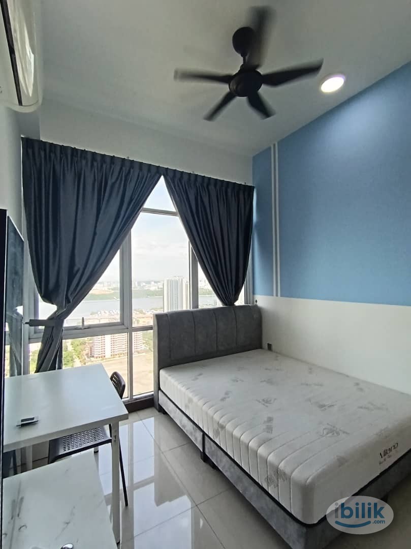 Image 1 of Female Room for rent at Paragon Suites @ CIQ JB Town - Room rental in 