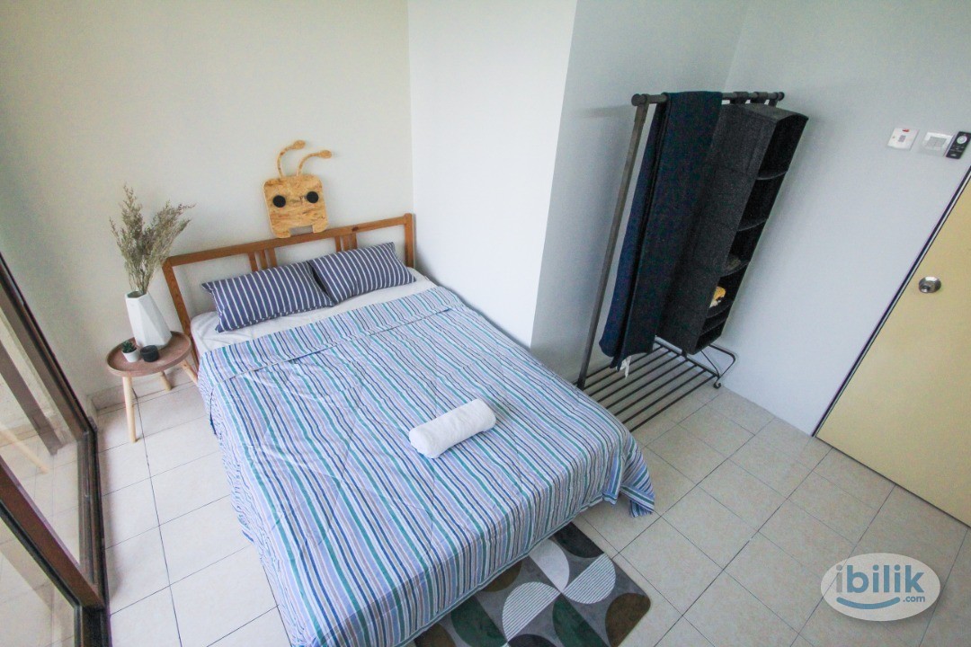 Image 2 of Middle Room at Palm Spring, Kota Damansara`` - Room rental in 