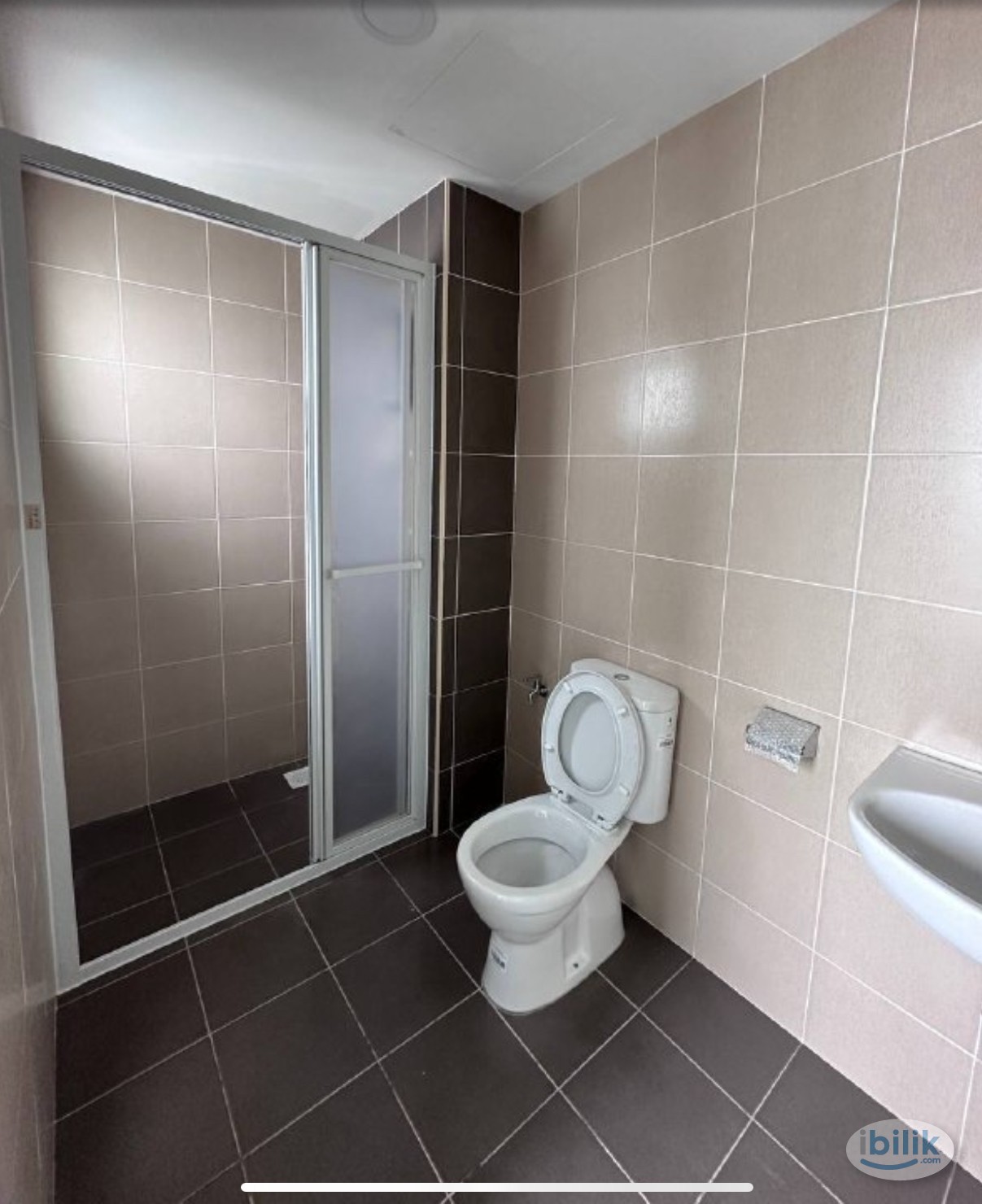 Image 5 of Master room - Room rental in 