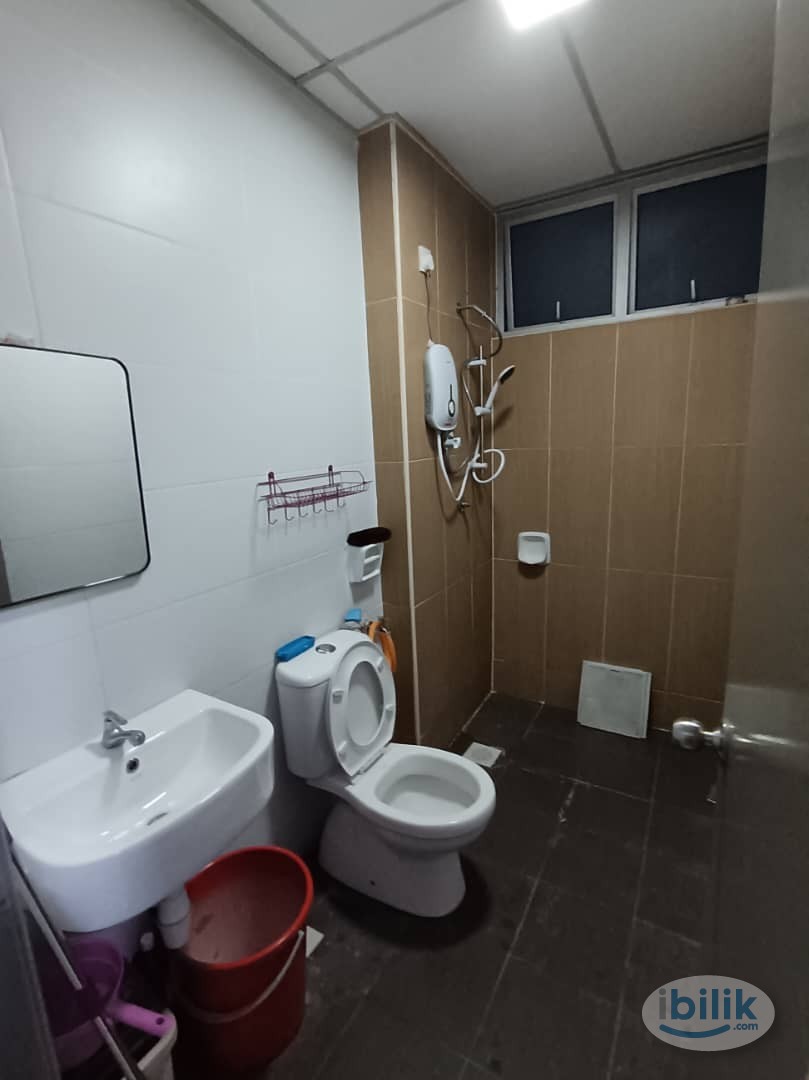 Image 2 of Male Room for rent at Larkin Heights, Johor Bahru - Room rental in 