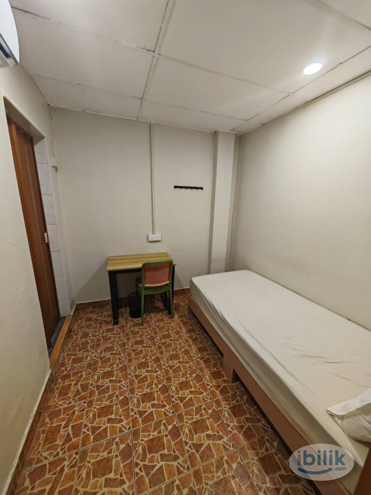 Image 1 of ZERO DEPOSIT ✅ Room with Toilet for Rent @ Brickfields near Maybank (KL Branch) - Room rental in 
