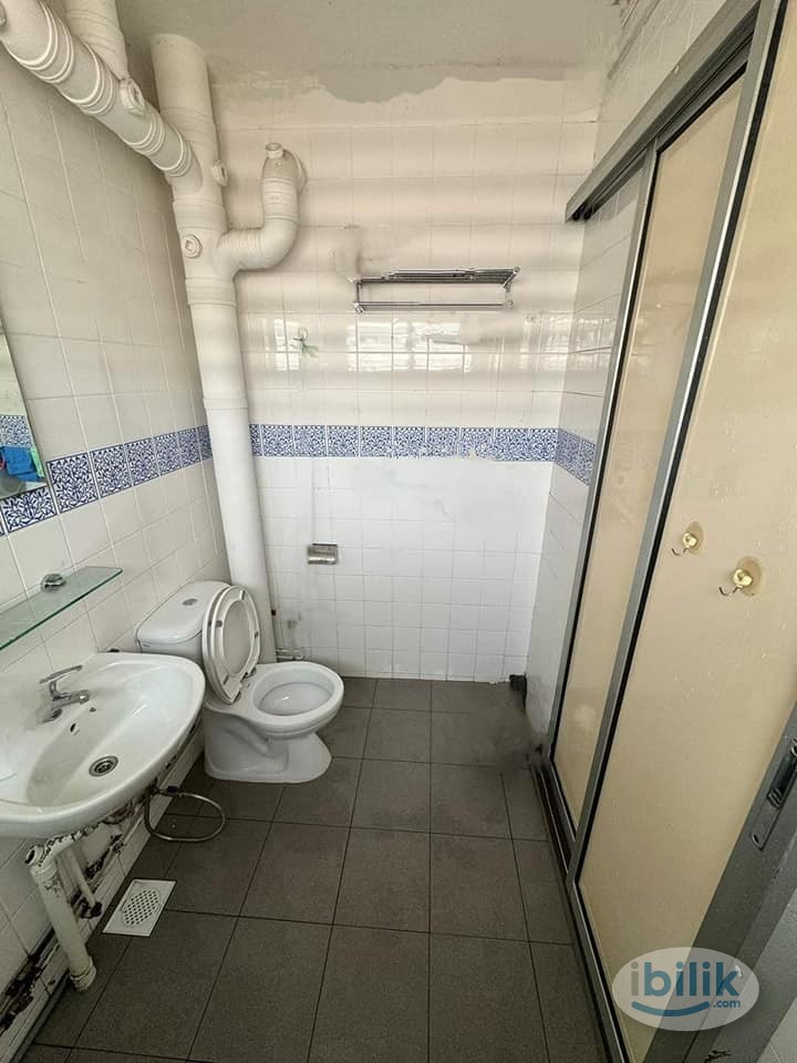 Image 2 of Single Room at Taman Setia Balakong, Balakong - Room rental in 