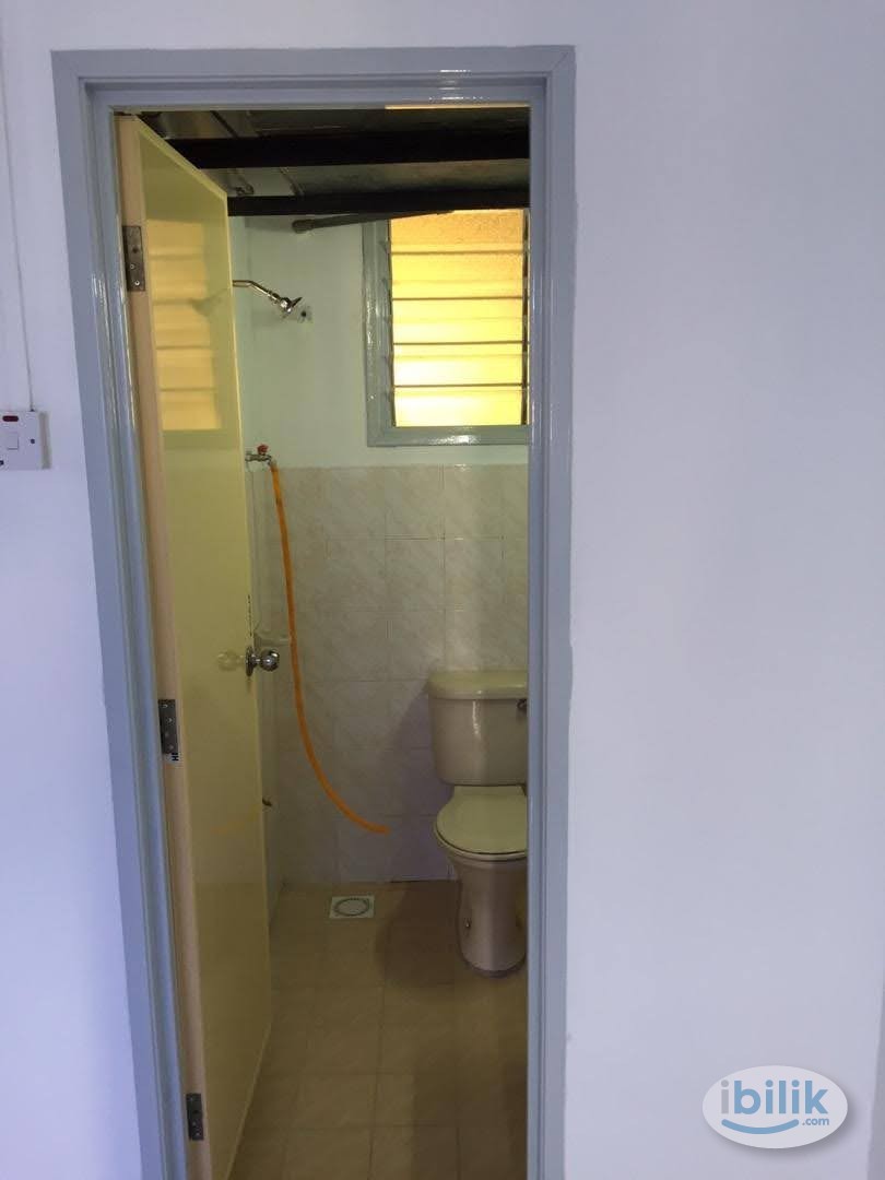 Image 3 of Single Room at Bandar Tun Hussein Onn, Cheras South - Room rental in 