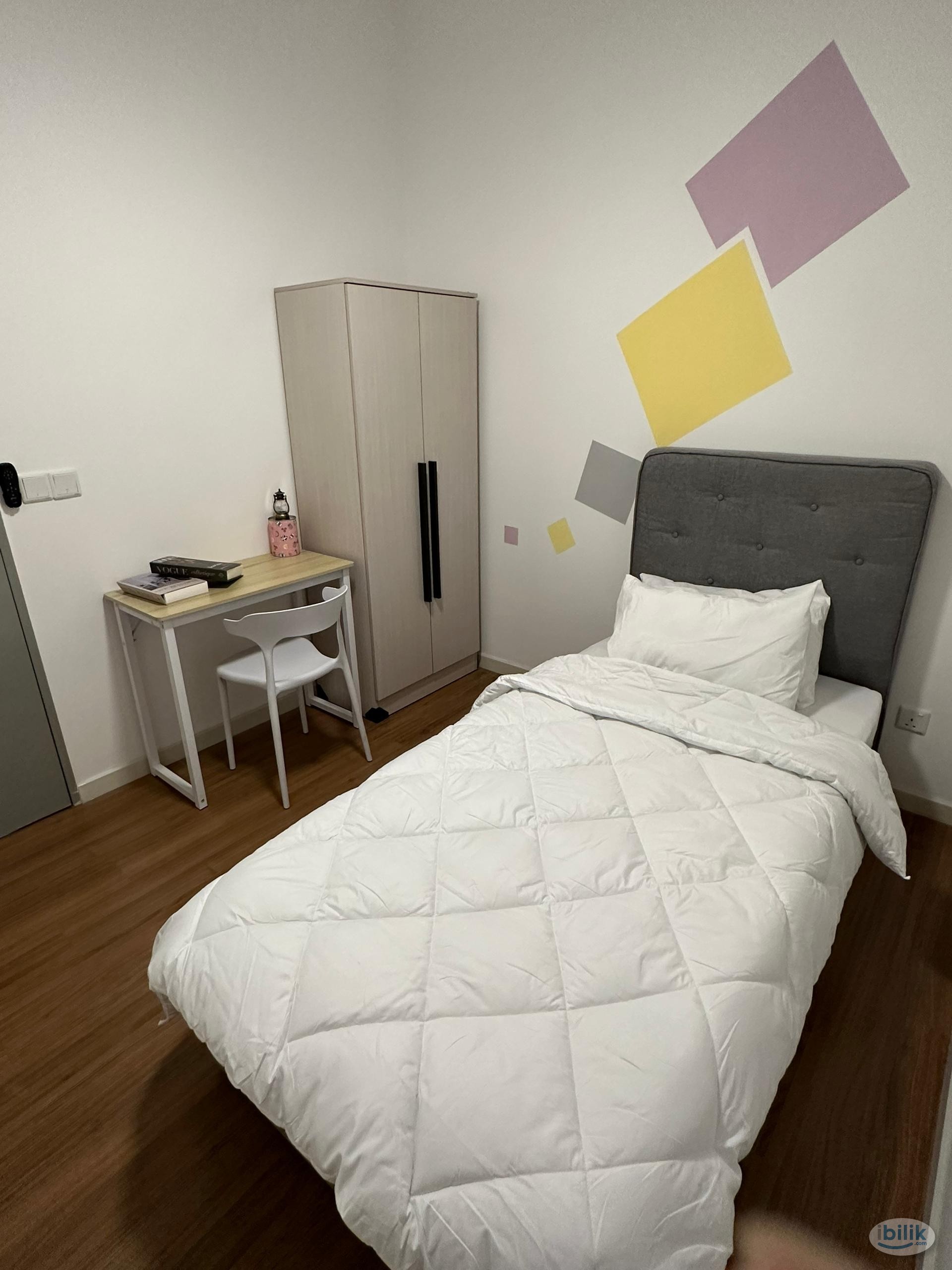Image 3 of Middle room included utilities - Room rental in 