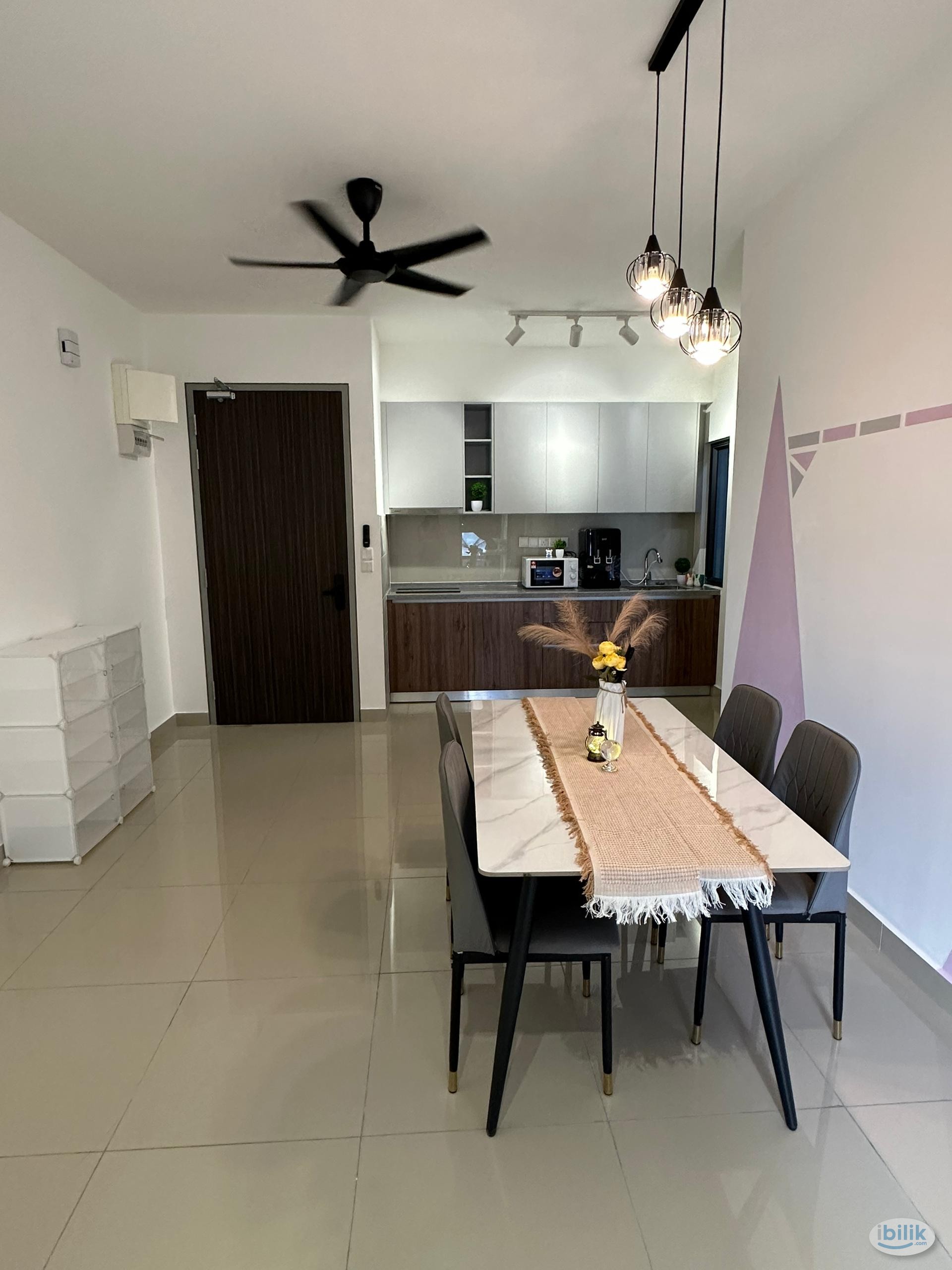 Image 4 of Middle room included utilities - Room rental in 