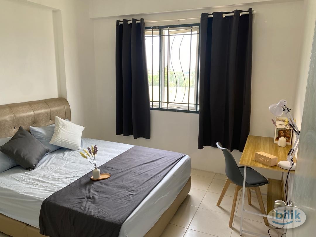 Image 2 of Master Room at Batu Kawan, Seberang Perai - Room rental in 
