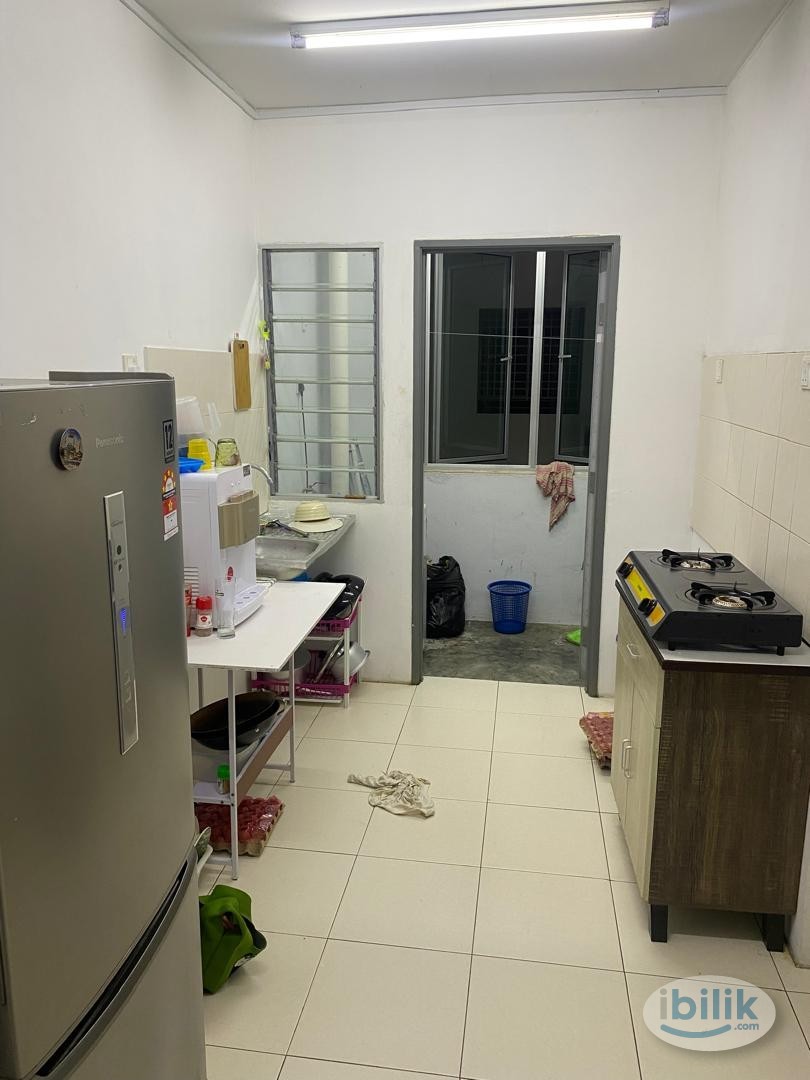 Image 4 of Master Room at Batu Kawan, Seberang Perai - Room rental in 