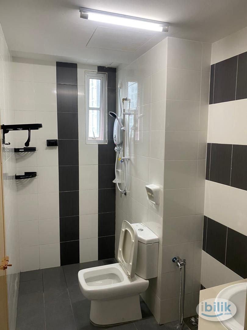 Image 2 of ( Nice Room ) Royale Infinity @Middle Room For Rent - Room rental in 