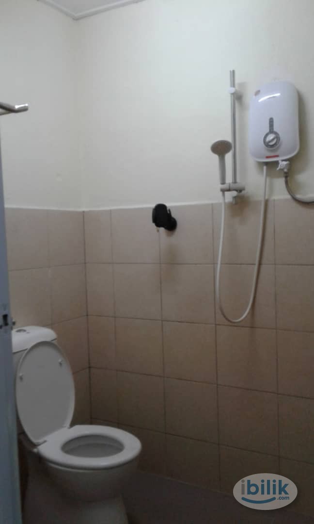 Image 1 of single room at for rent - Room rental in 