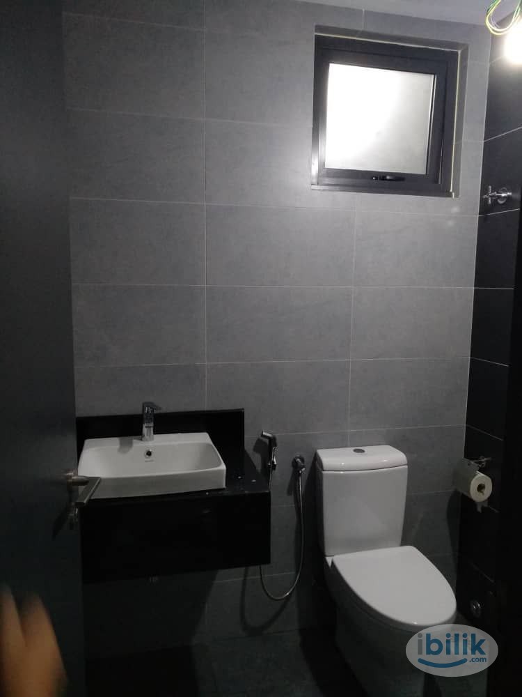 Image 1 of [Sunway Velocity Two] Female Unit Medium Room Share Bathroom Rent Opposite Velocity Mall Near LRT/MRT, Aeon Mall - Room rental in 