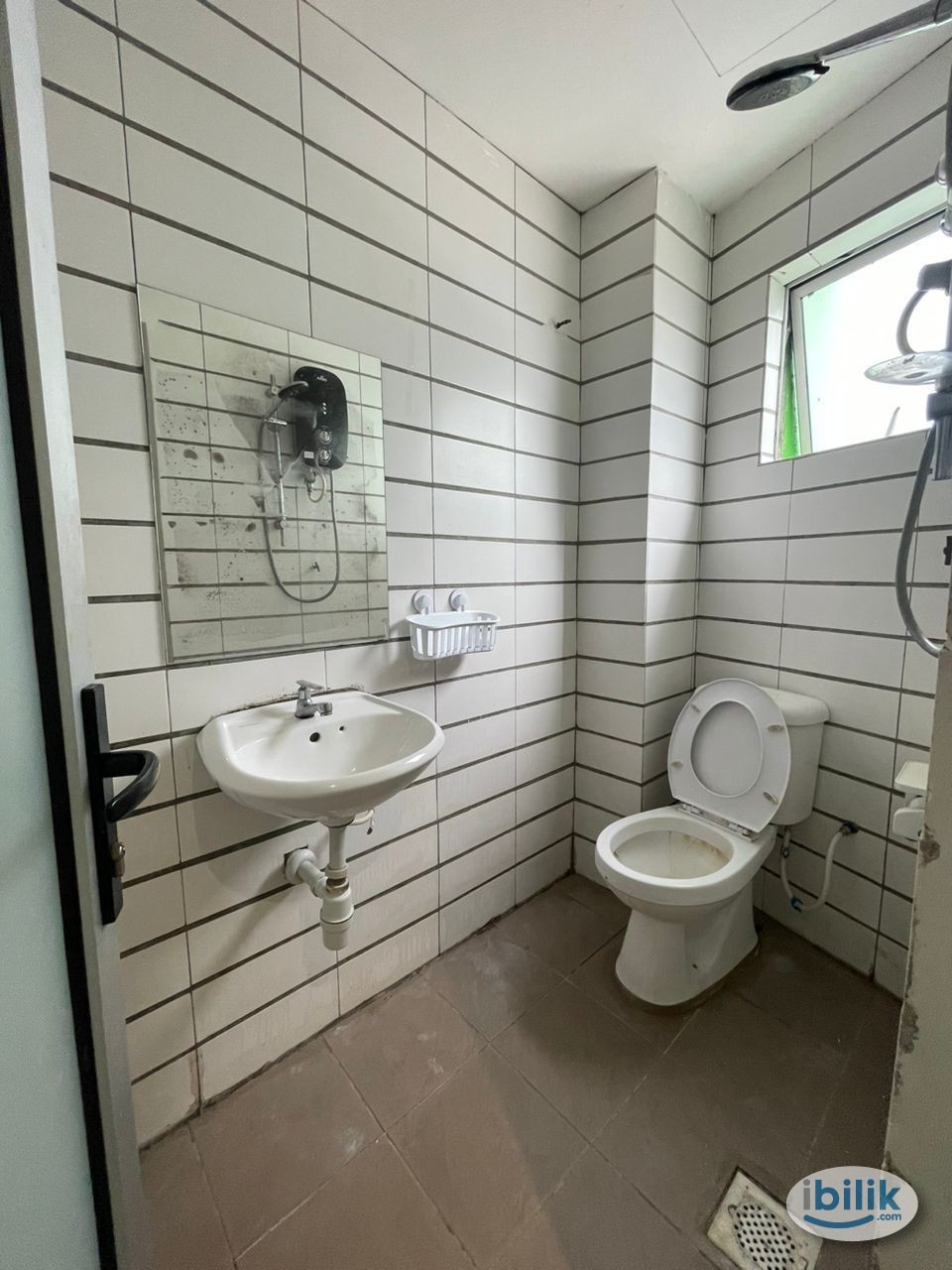 Image 4 of [KK Hotel Jln Pahang] Available Master Room at Chow Kit, Near Sentul KTM Station - Room rental in 