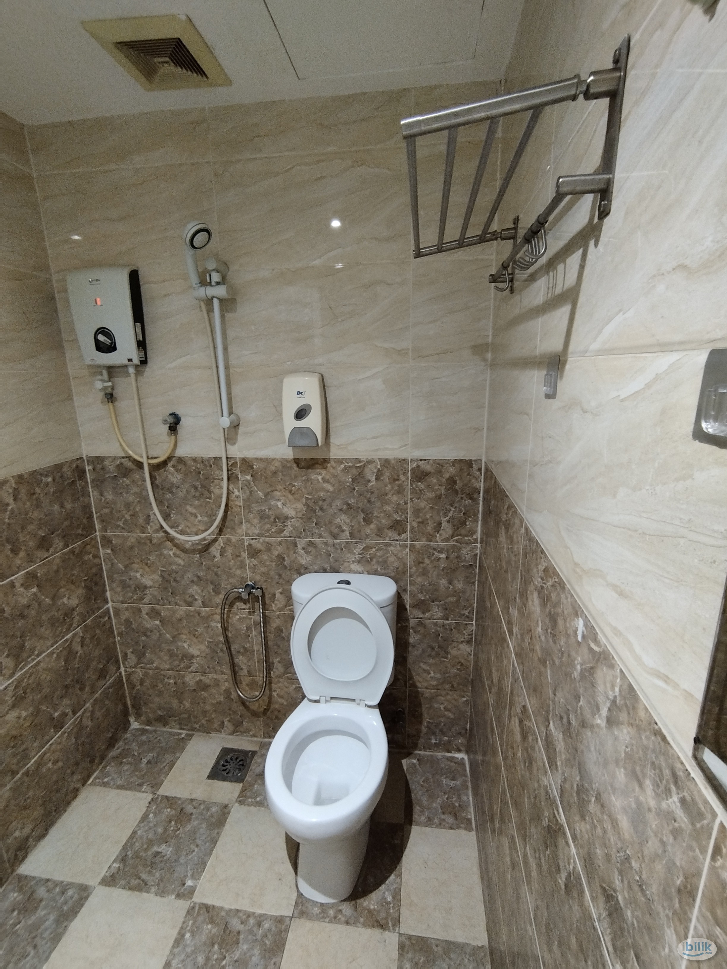 Image 3 of *😍Comfortable Room with Private Bathroom‼️* Near Sunway Monash University/Taylor college - Room rental in 