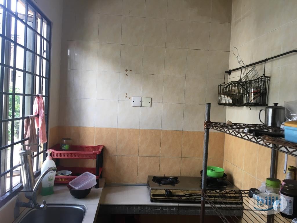 Image 2 of - - SINGLE SS15 Room - Room rental in 