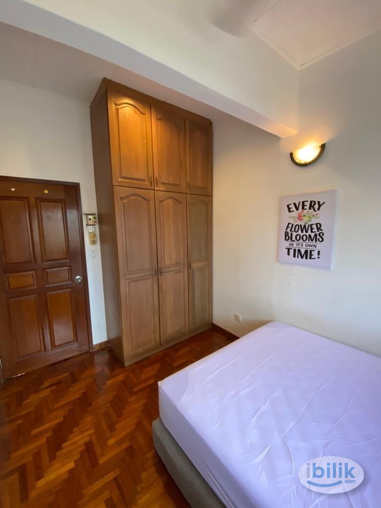 Image 2 of Middle Room in Bangsar Baru - Room rental in 