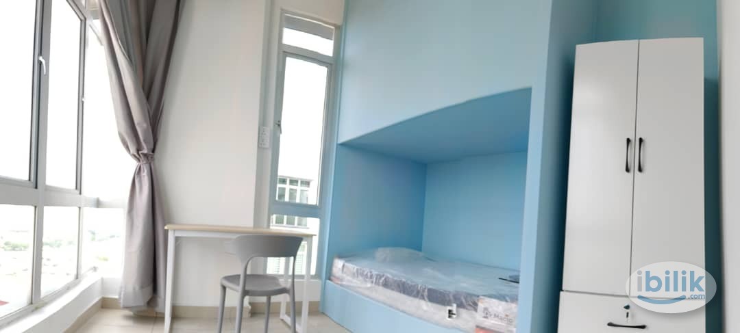 Image 1 of Single Room Available At BM City Penthouse - Room rental in 