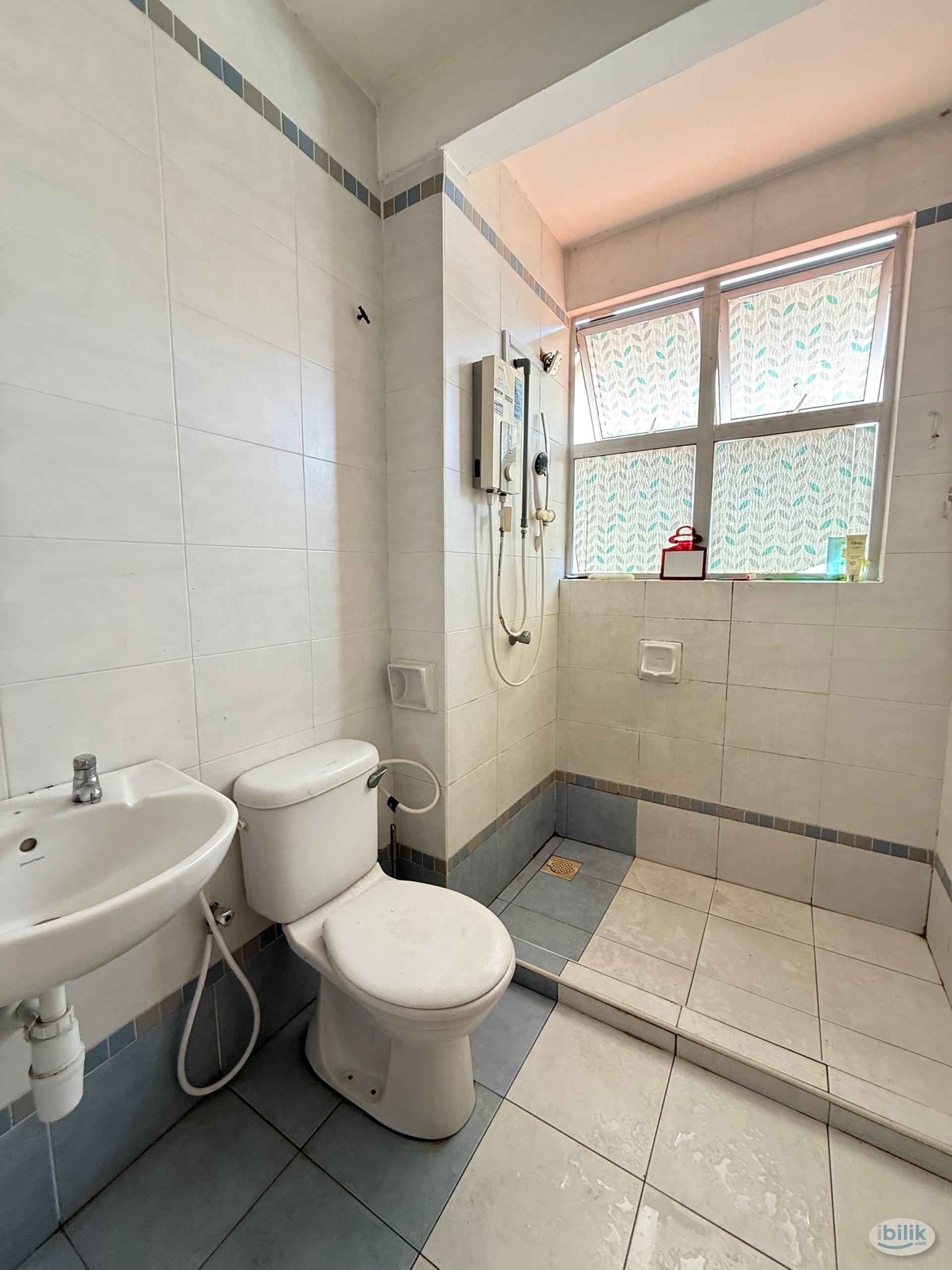 Image 5 of Zero Deposit Room Immediately Move In😮🔥At Kemuning Bayu😉Limited Time Only‼️Free Wifi and Fully Furnished🛜 - Room rental in 