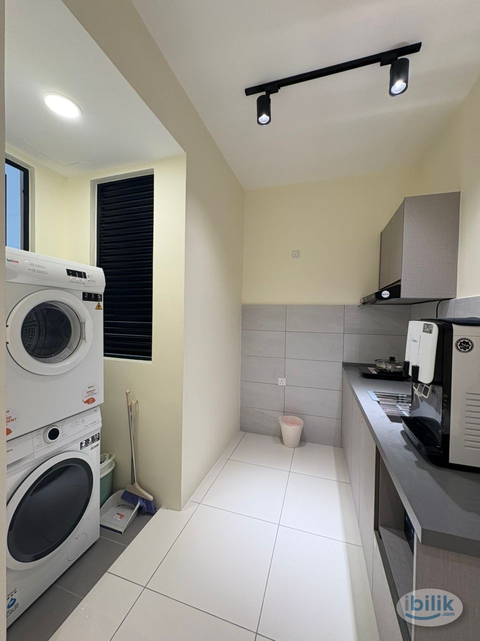 Image 4 of FULLY FURNISHED Middle Bedroom at VIVO Executive Apartment, Batu Kawan - Room rental in 