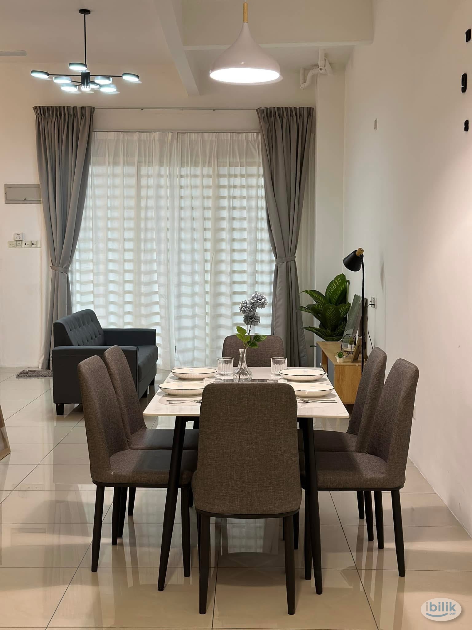 Image 2 of Taman Impian Residensi Middle Room - Room rental in 