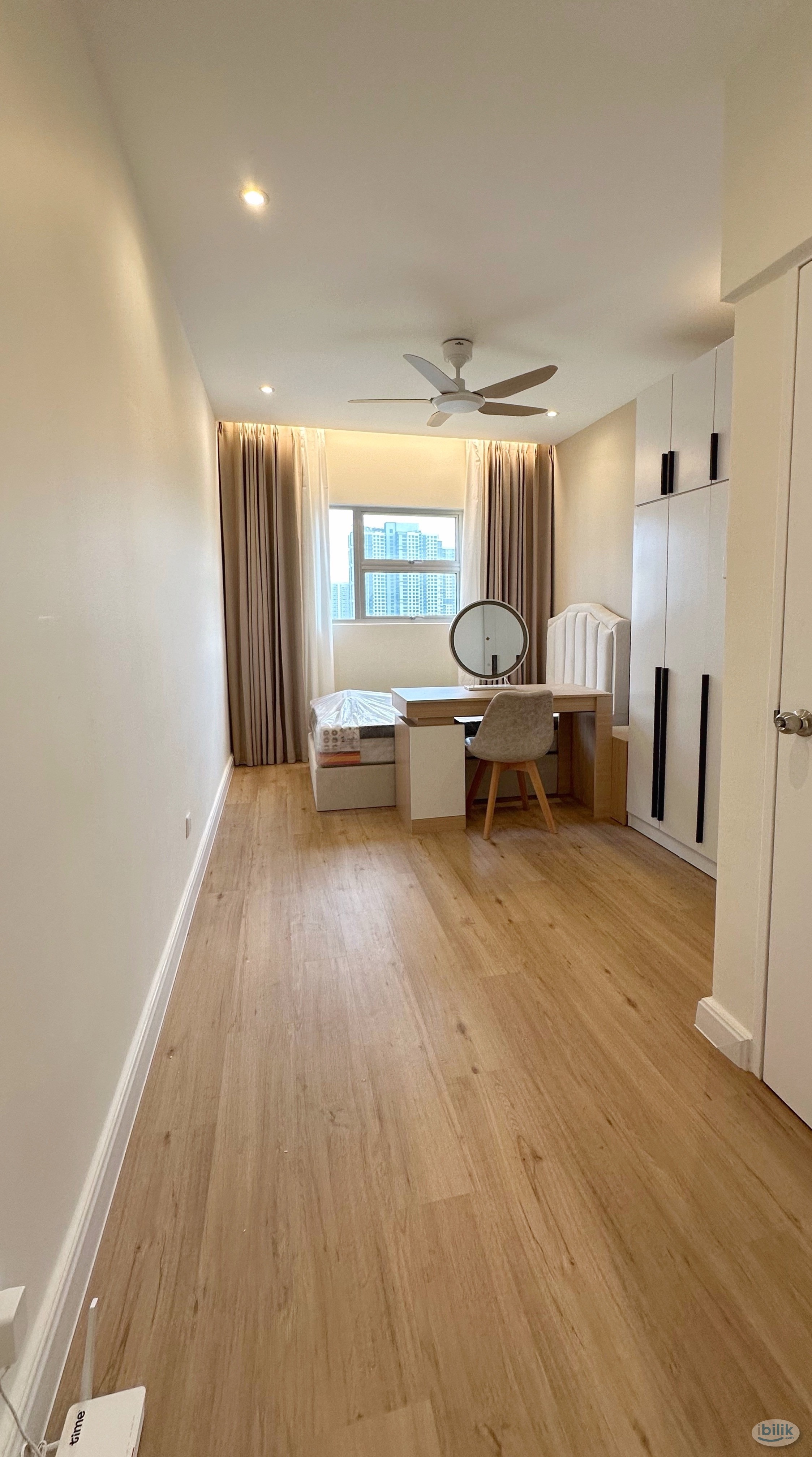 Image 2 of Master Room at Kiara Kasih, Mont Kiara / Segambut, 1+1 Depo only, Female Unit - Room rental in 