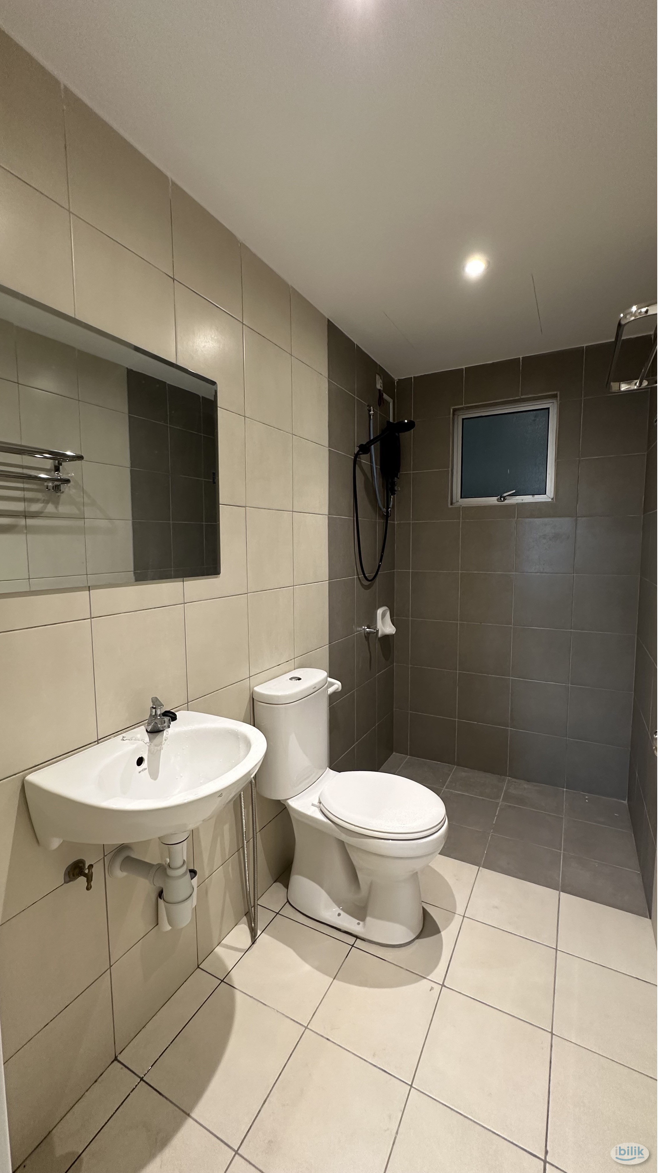 Image 3 of Master Room at Kiara Kasih, Mont Kiara / Segambut, 1+1 Depo only, Female Unit - Room rental in 