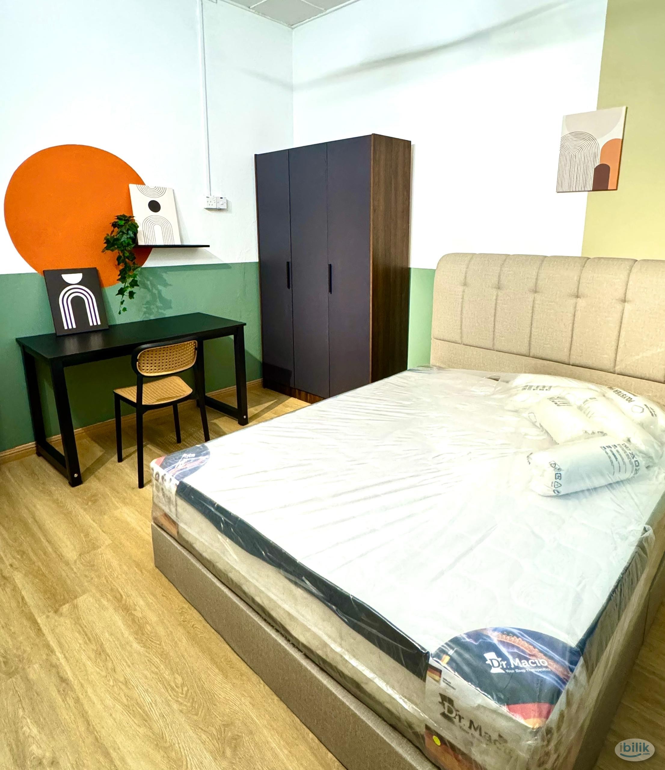 Image 1 of Middle Room at Taman Taynton View, Cheras - Room rental in 