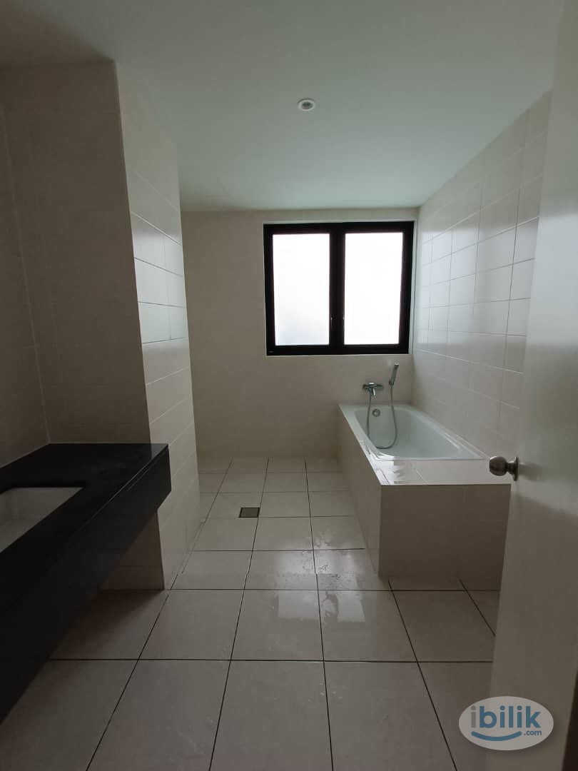 Image 4 of 😊‼️Female Unit Icity Residensi SOHO STUDIO😮‼️3 Min Walking to Icity🛜Free Wifi🌟With Private Bathroom - Room rental in 