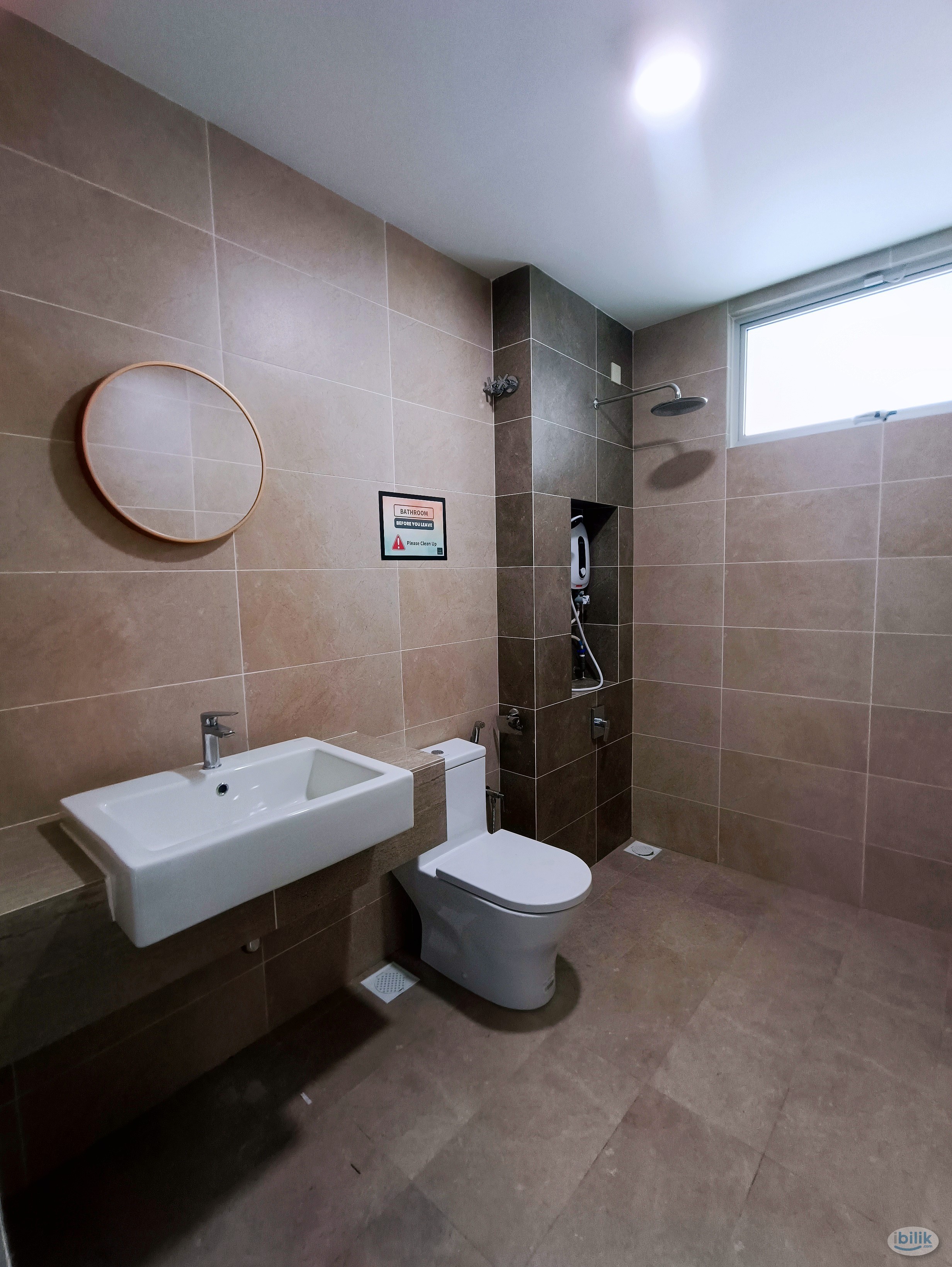 Image 4 of Master Room @ Sutera Mall - Taman Sutera Utama - Room rental in 
