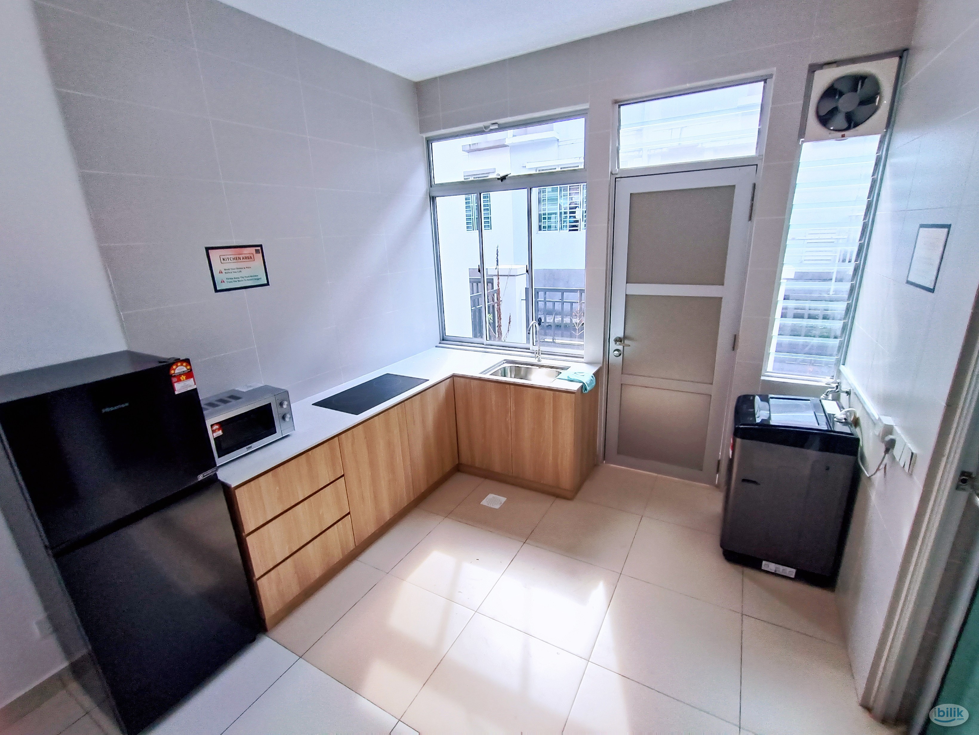 Image 5 of Master Room @ Sutera Mall - Taman Sutera Utama - Room rental in 