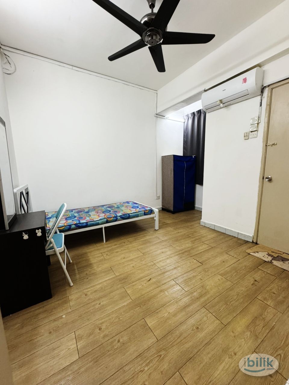 Image 1 of Zero deposit Fully furnish Middle Room at Bandar Utama, Petaling Jaya - Room rental in 